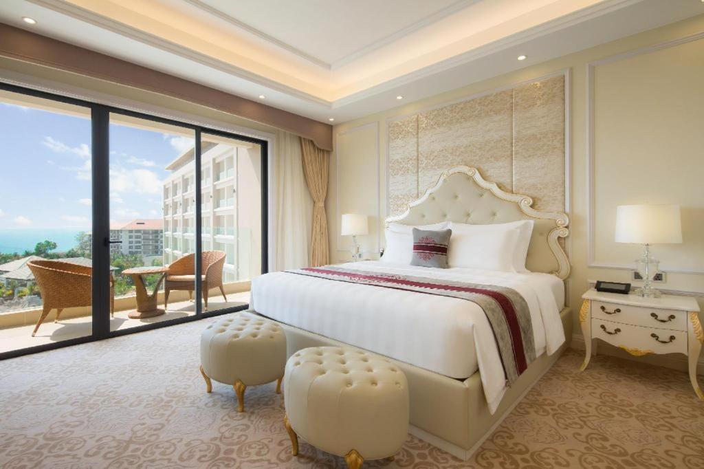 Vinoasis Phu Quoc Hotel Bien Hoa Eksteriør billede